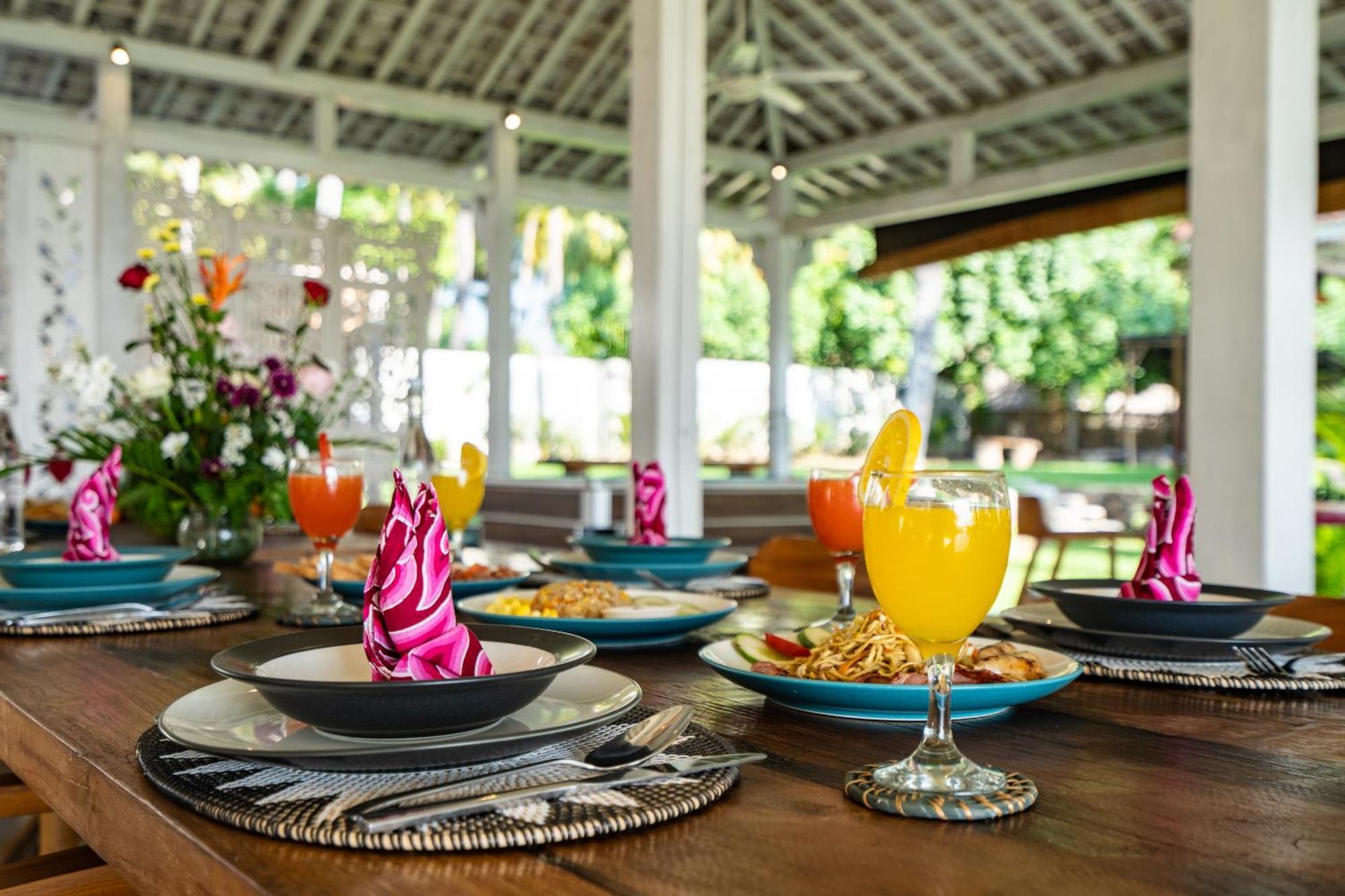 Senang Resort Tianyar Buitenkant foto