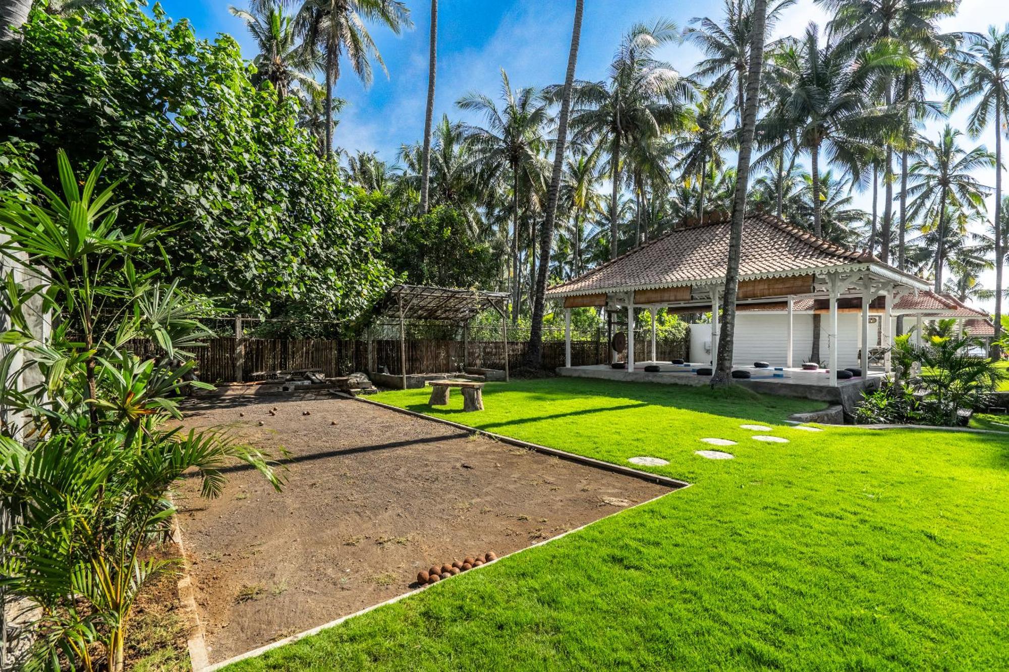 Senang Resort Tianyar Buitenkant foto