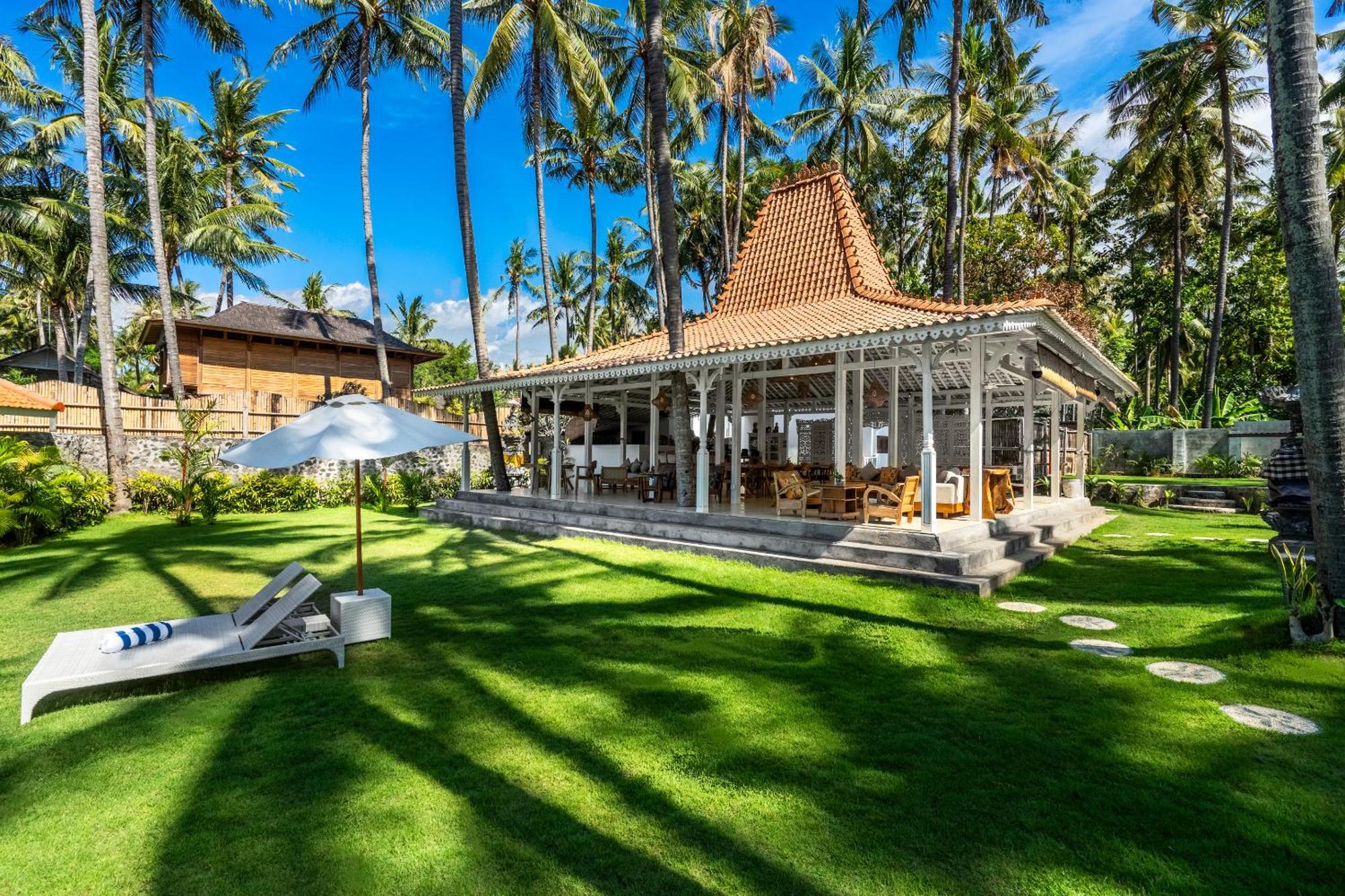 Senang Resort Tianyar Buitenkant foto